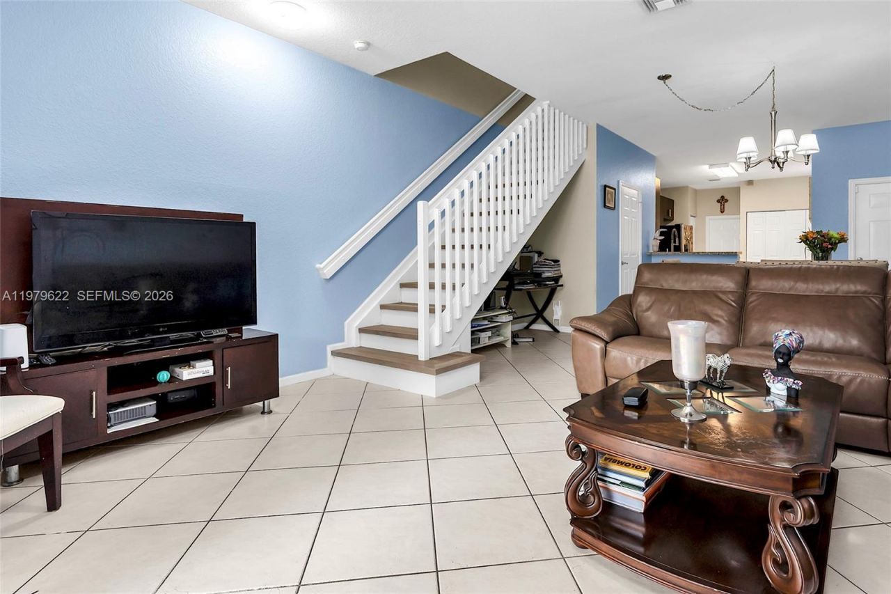 3892 Tree Top Dr, Weston, FL 33332 Photo