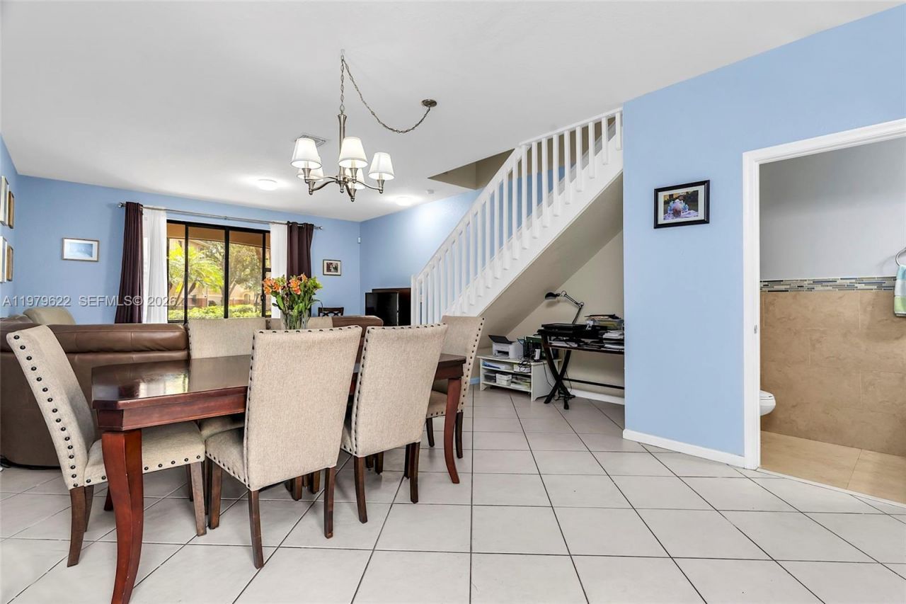 3892 Tree Top Dr, Weston, FL 33332 Photo