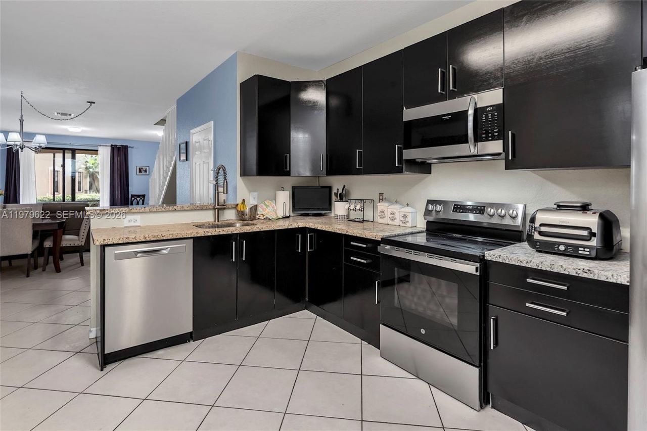 3892 Tree Top Dr, Weston, FL 33332 Photo