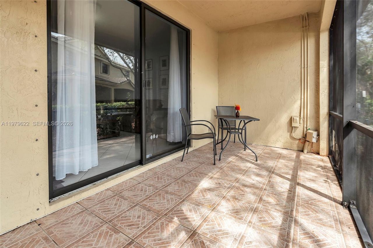 3892 Tree Top Dr, Weston, FL 33332 Photo