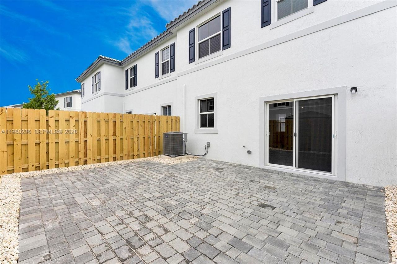 11925 NW 46th St, Coral Springs, FL 33076 Photo