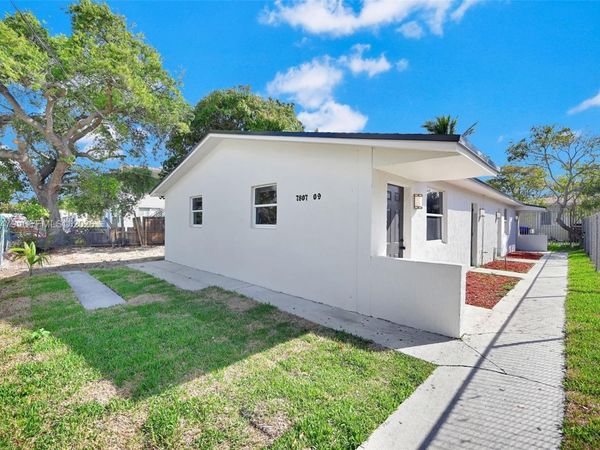 7807 NW 3rd Ave , Miami, FL 33150