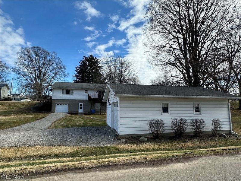 1207 Chestnut Street, Dresden, OH 43821 Photo 4