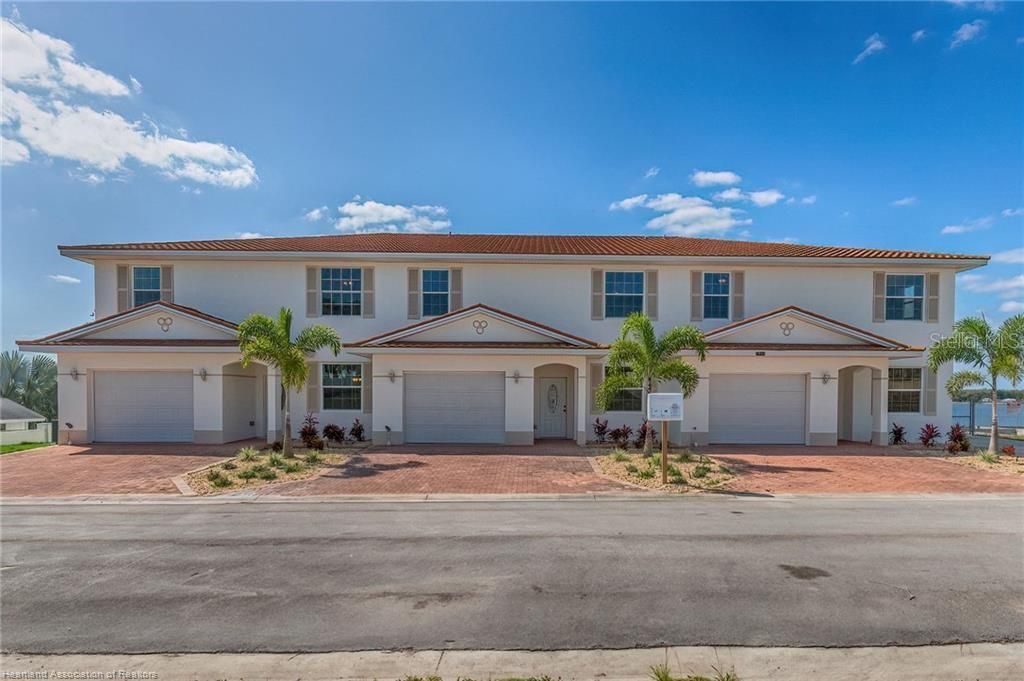 1900 Oasis Boulevard , Sebring, FL 33870 Photo