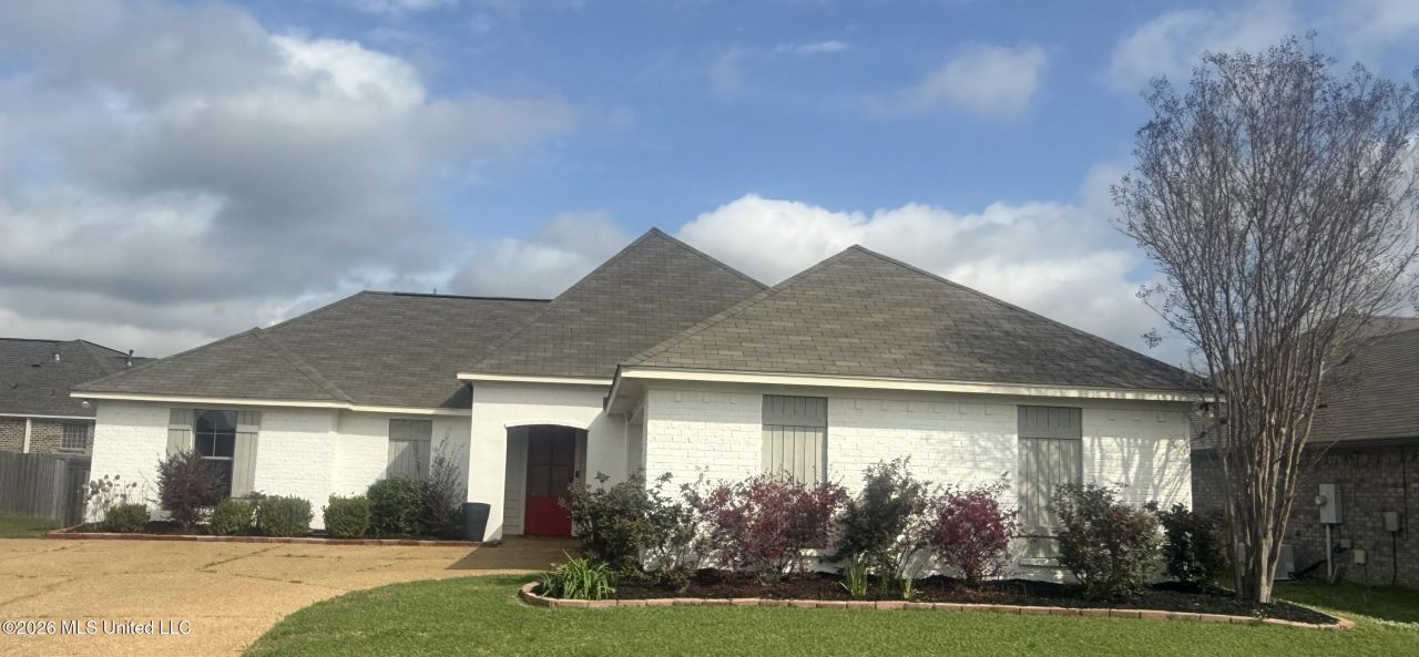 193 Lakeway Drive, Gluckstadt, MS 39110 Main Photo