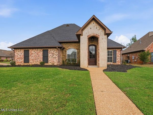 301 Siltstone Ridge, Brandon, MS 39047