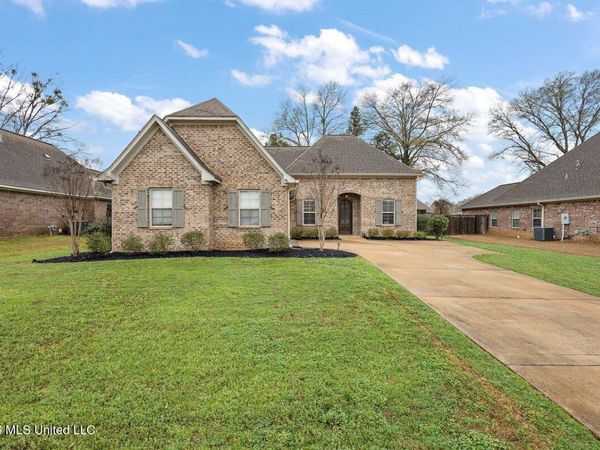 150 Sweetbriar Circle, Canton, MS 39046