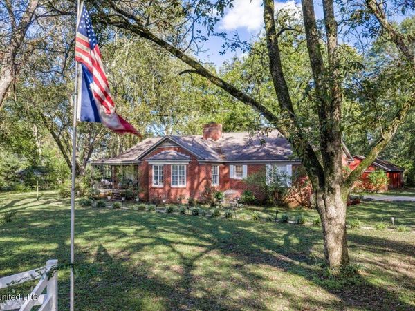 4652 Highway 51 N, Senatobia, MS 38668