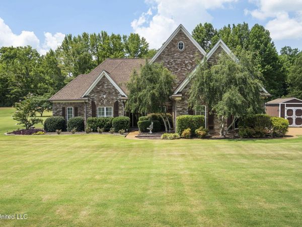 10080 Green Forest Drive, Hernando, MS 38632