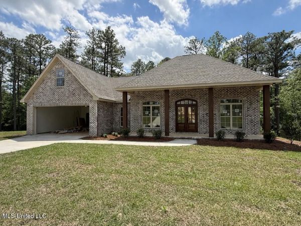 57 Everglades, Hattiesburg, MS 39402