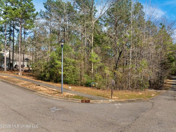 6 North Of Fields , Hattiesburg, MS 39402