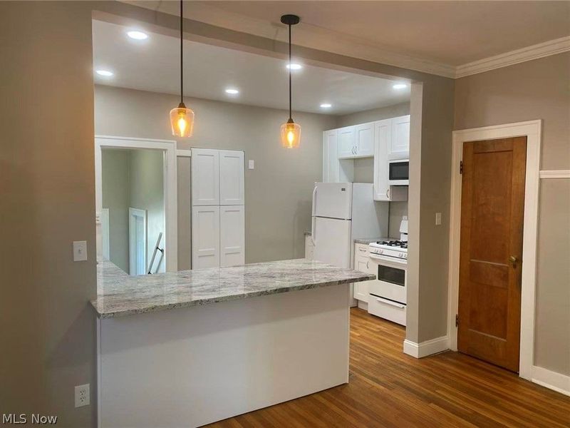 2580-2582 Colchester Road , Cleveland Heights, OH 44106 Photo 6