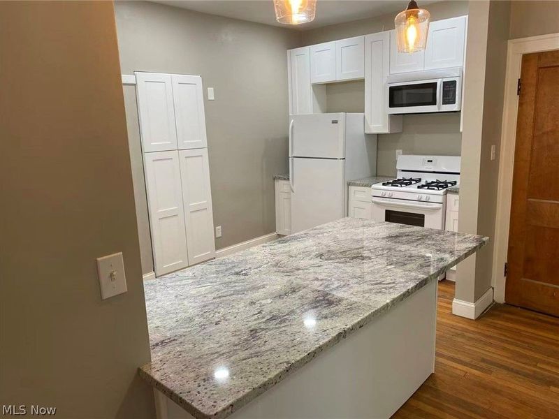 2580-2582 Colchester Road , Cleveland Heights, OH 44106 Photo 8