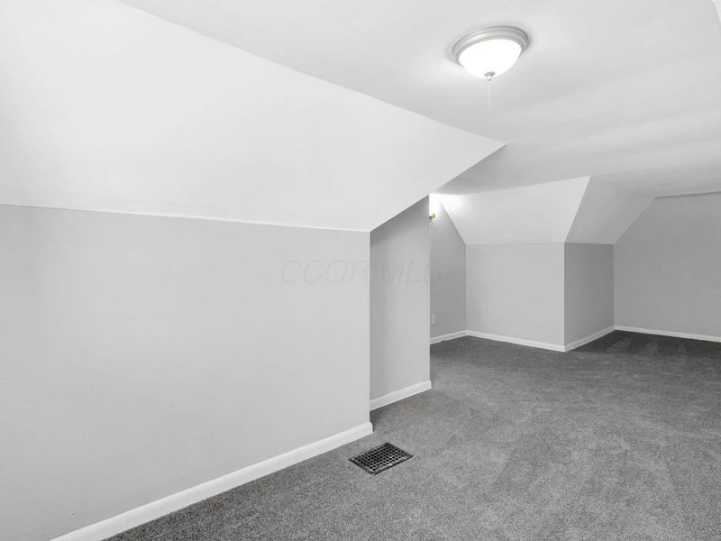 1366 Duxberry Avenue , Columbus, OH 43211 Photo 18