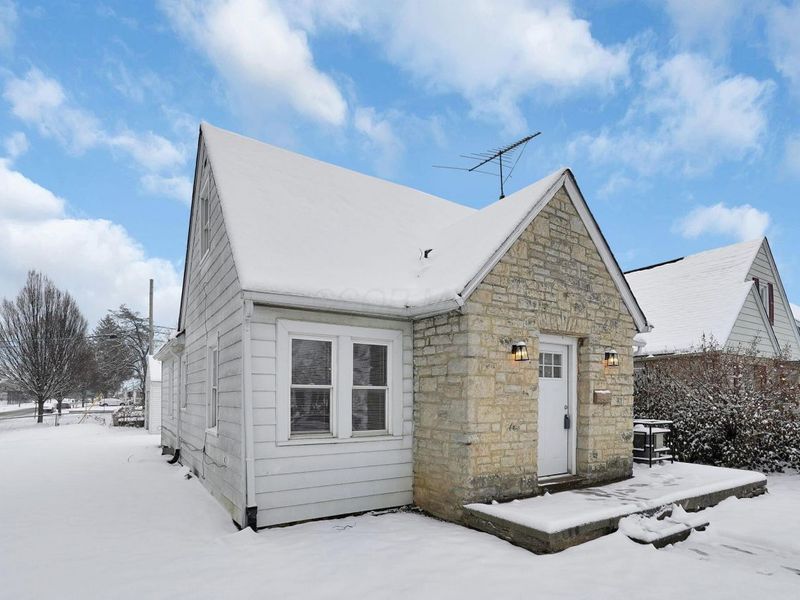 1366 Duxberry Avenue , Columbus, OH 43211 Photo 3