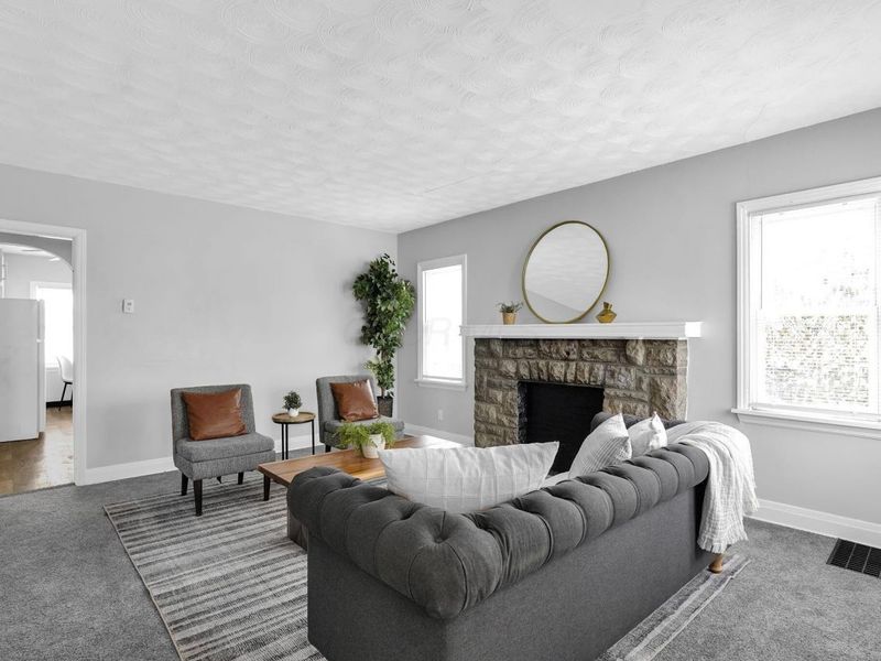 1366 Duxberry Avenue , Columbus, OH 43211 Photo 6