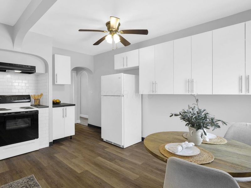 1366 Duxberry Avenue , Columbus, OH 43211 Photo 9