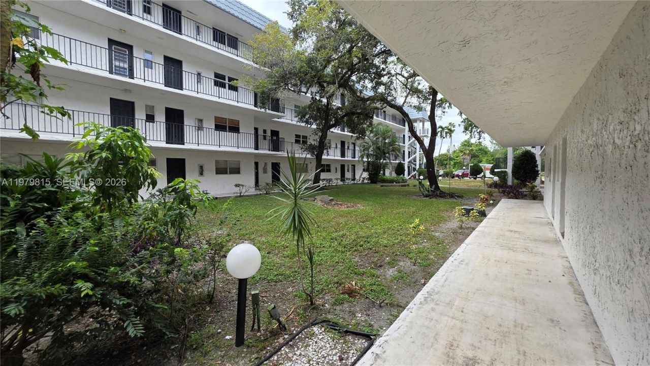 3360 Spanish Moss Ter , Unit 104, Lauderhill, FL 33319 Photo