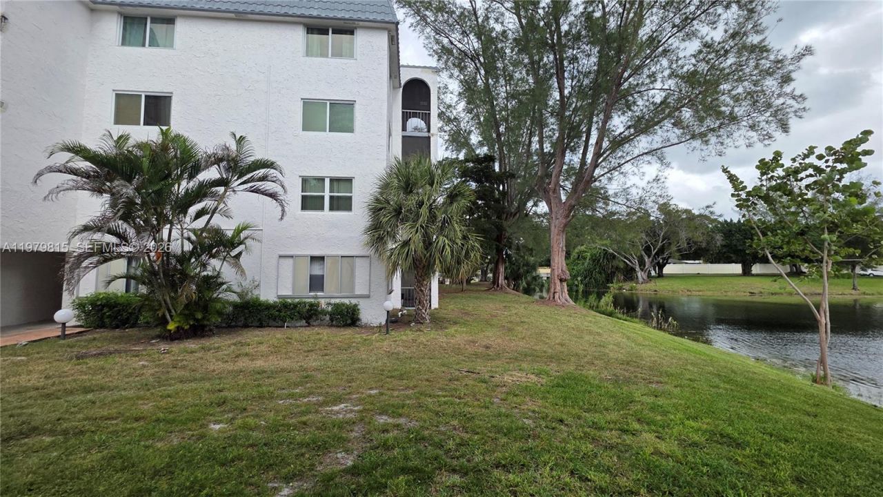 3360 Spanish Moss Ter , Unit 104, Lauderhill, FL 33319 Photo