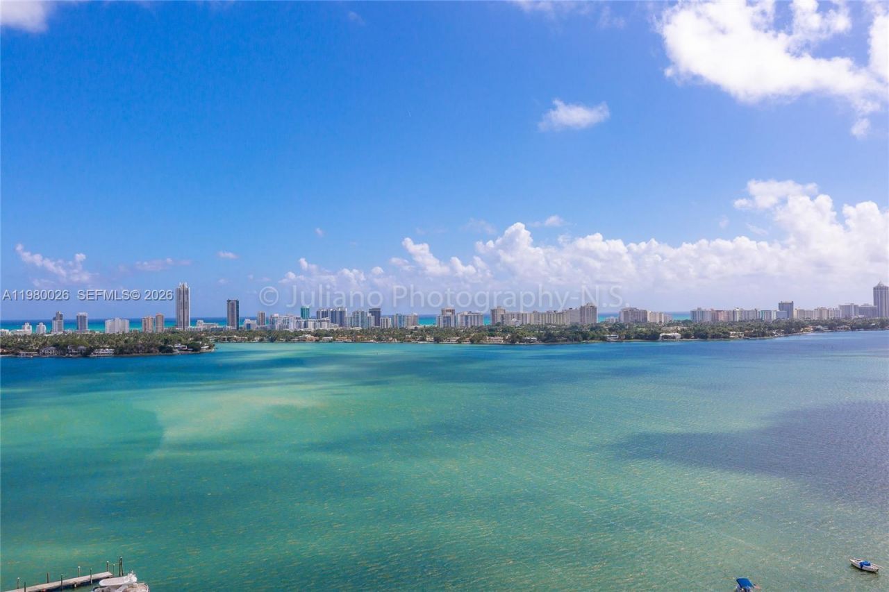 7601 E Treasure Dr, Unit 2309, North Bay Village, FL 33141 Photo