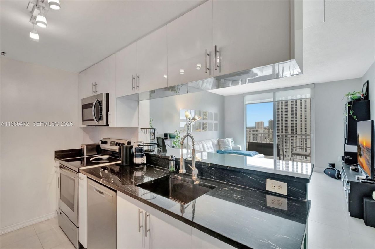 275 NE 18th St , Unit PH-09, Miami, FL 33132 Photo