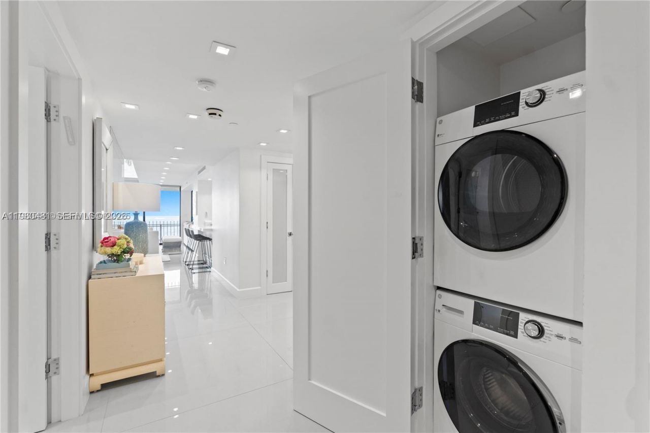 10205 Collins Ave , Unit 608, Bal Harbour, FL 33154 Photo