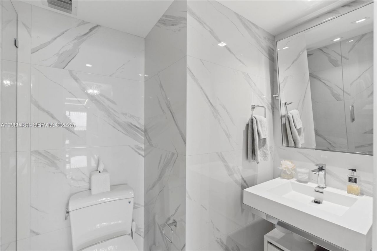 10205 Collins Ave , Unit 608, Bal Harbour, FL 33154 Photo