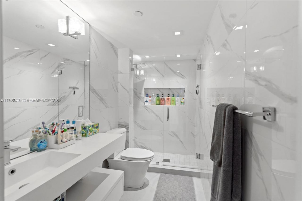 10205 Collins Ave , Unit 608, Bal Harbour, FL 33154 Photo