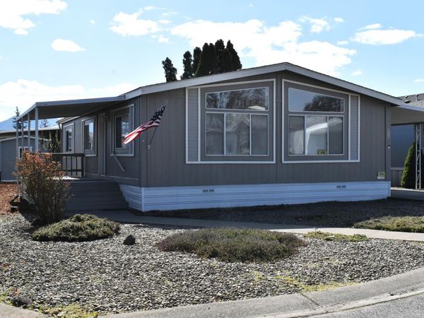 456 Whispering Willow Drive, Grants Pass, OR 97527