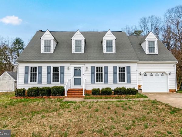 2009 WHITE LAKE DRIVE, FREDERICKSBURG, VA 22407