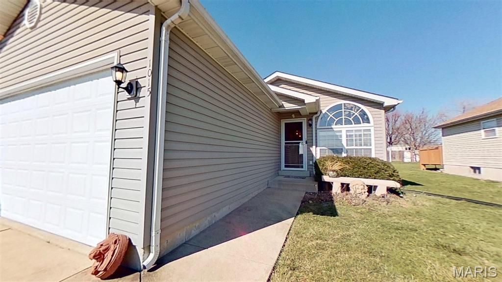 1015 South Street, Truesdale, MO 63380 Main Photo