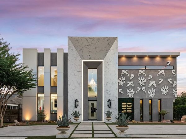 5025 Wateka Drive, Dallas, TX 75209