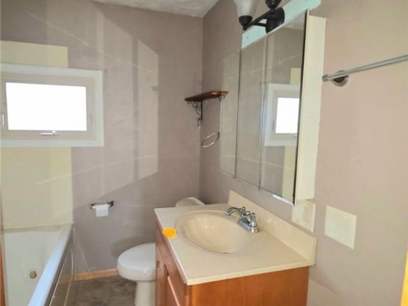 4479 S Park Road , West Farmington, OH 44491 Photo 17