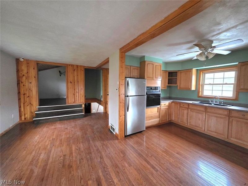 4479 S Park Road , West Farmington, OH 44491 Photo 5