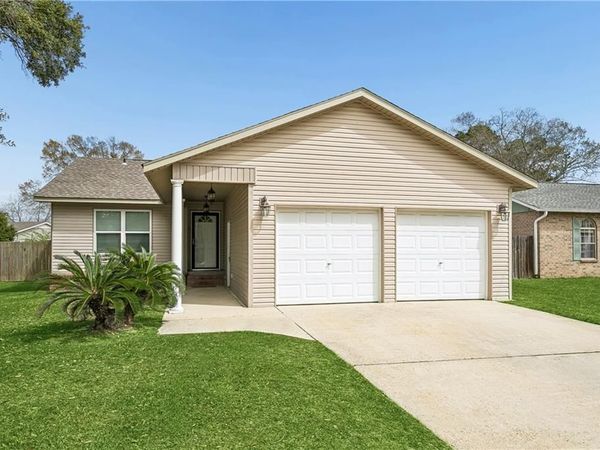 140 GREENCREST Drive , Slidell, LA 70458