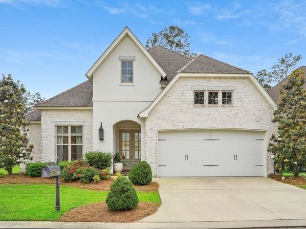 133 NATCHEZ Court , Covington, LA 70433