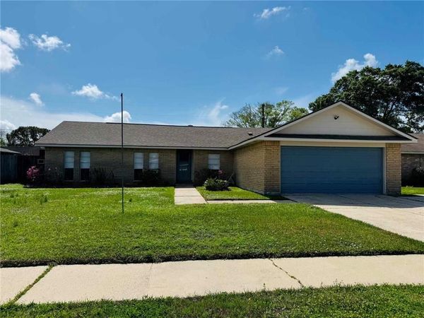 215 SCOTT Drive , Slidell, LA 70458