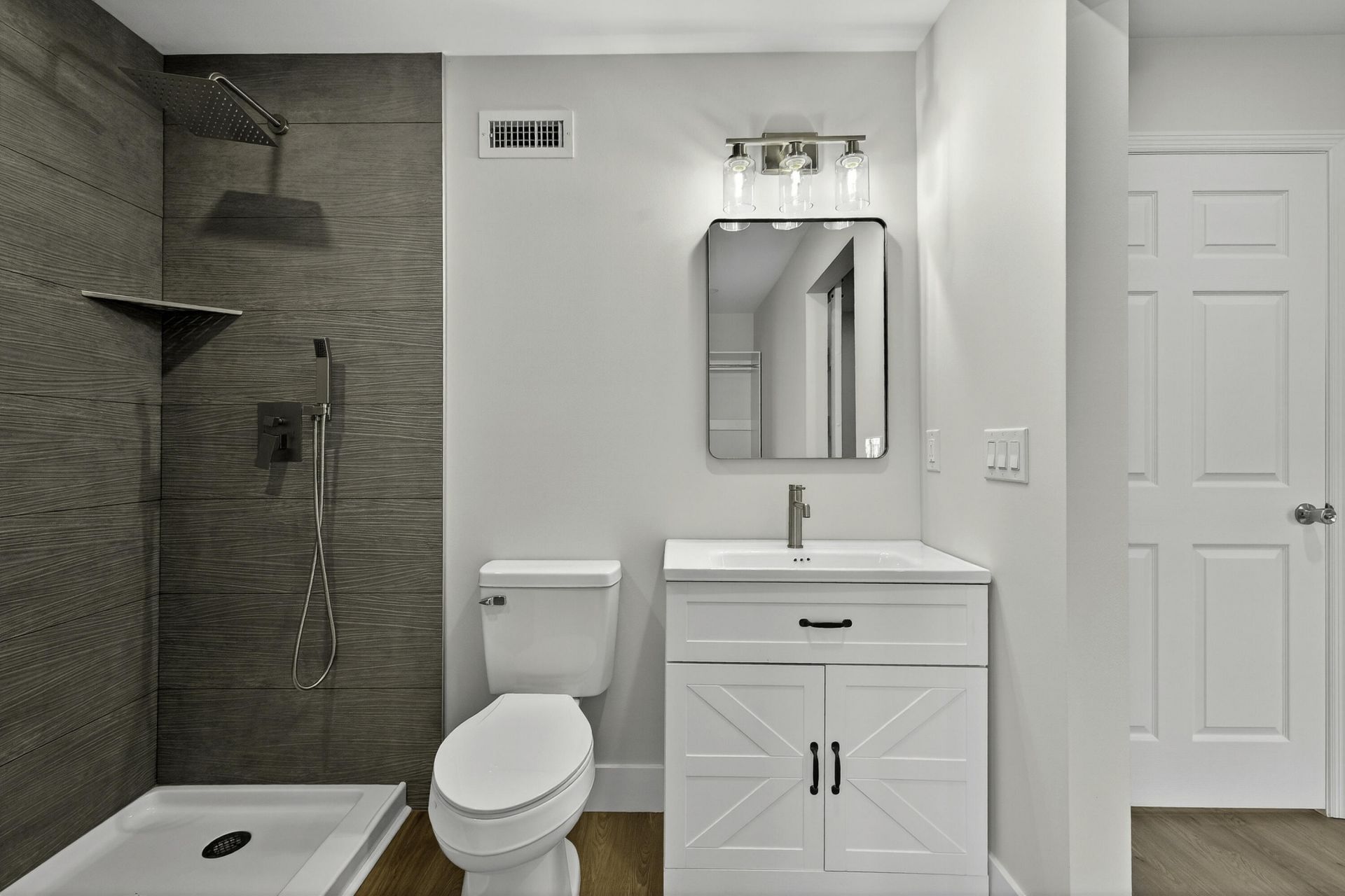 1863 Sandcroft Drive Photo 18