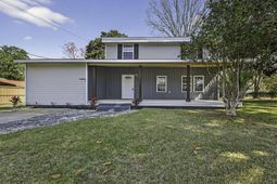 1863 Sandcroft Drive photo 4