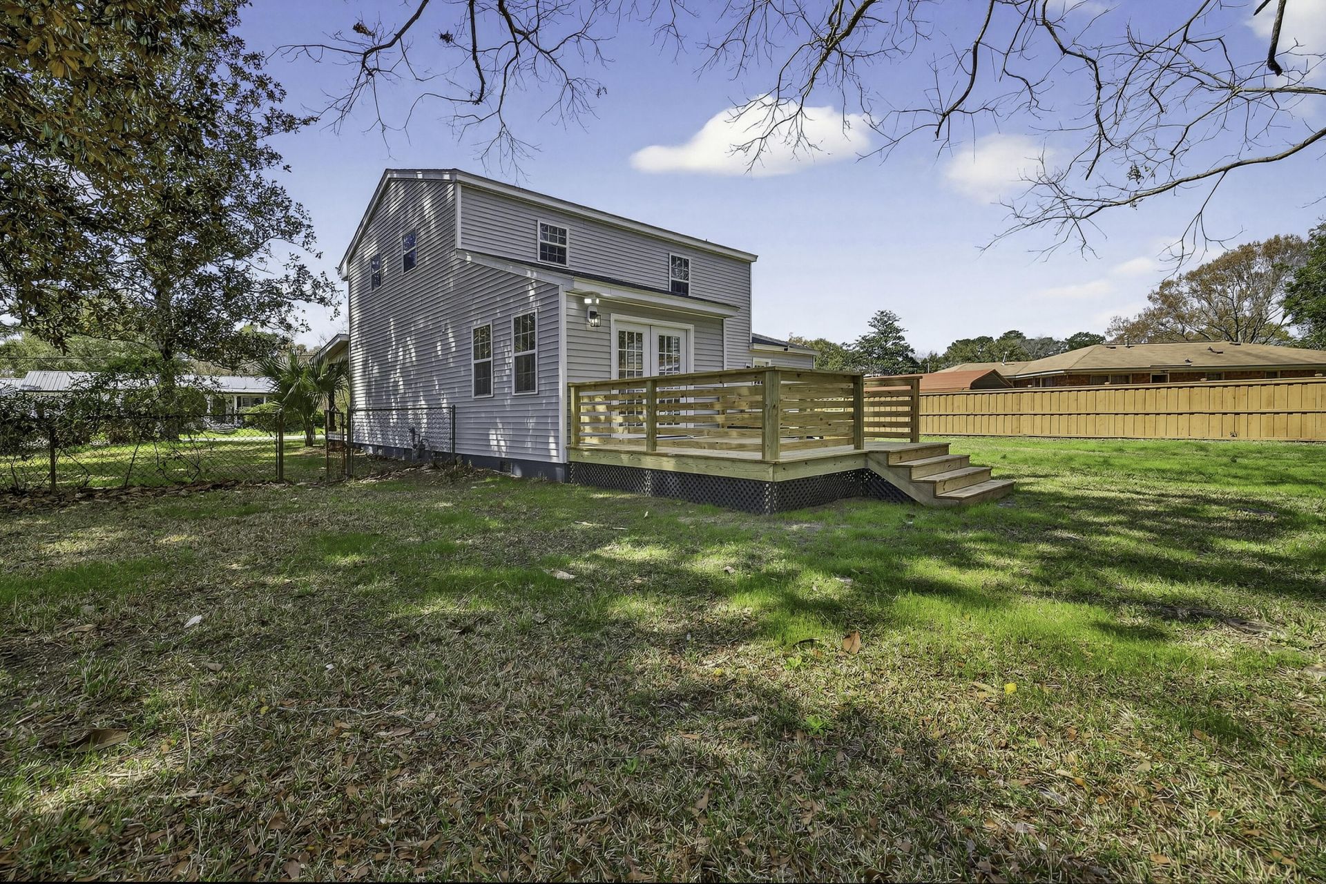 1863 Sandcroft Drive Photo 4