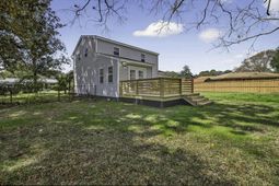 1863 Sandcroft Drive photo 4