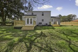 1863 Sandcroft Drive photo 4