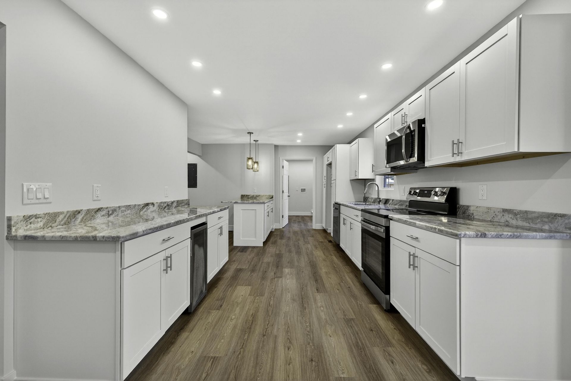 1863 Sandcroft Drive Photo 9