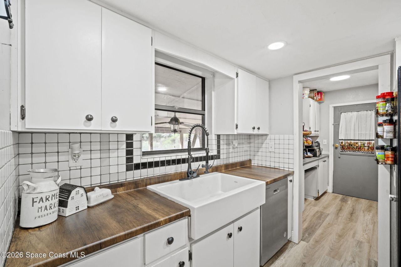 3416 Flounder Creek Road , Mims, FL 32754 Photo