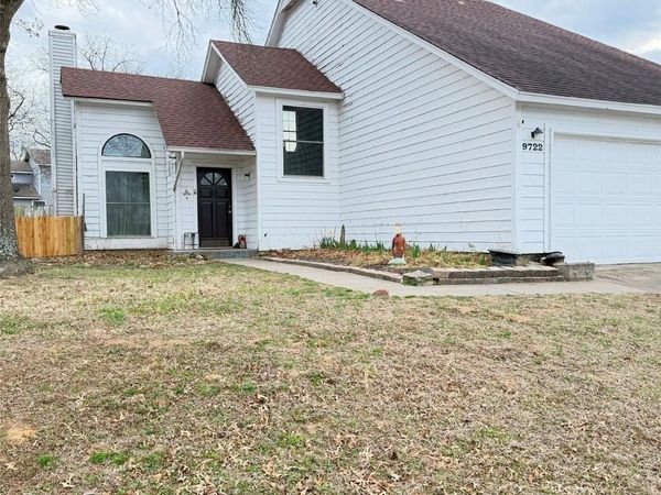 9722 S 69th East Avenue , Tulsa, OK 74133