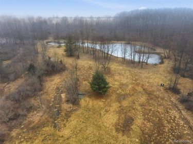 3225 N Latson Road, Oceola Twp, MI 48855