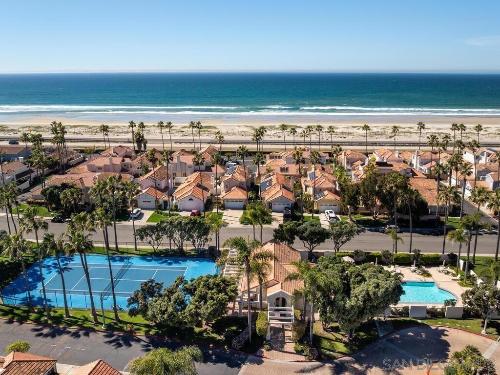 58 Aruba Bend, Coronado, CA 92118 Main Photo