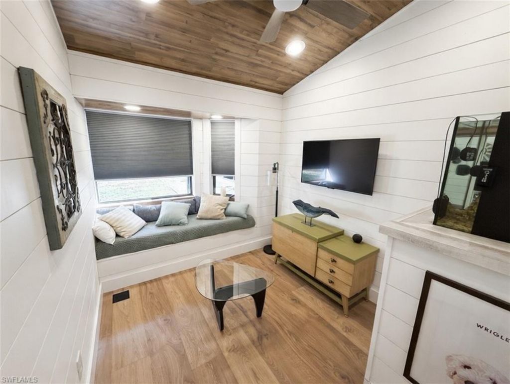 18670 Telegraph Creek Ln, Alva, FL 33920 Photo