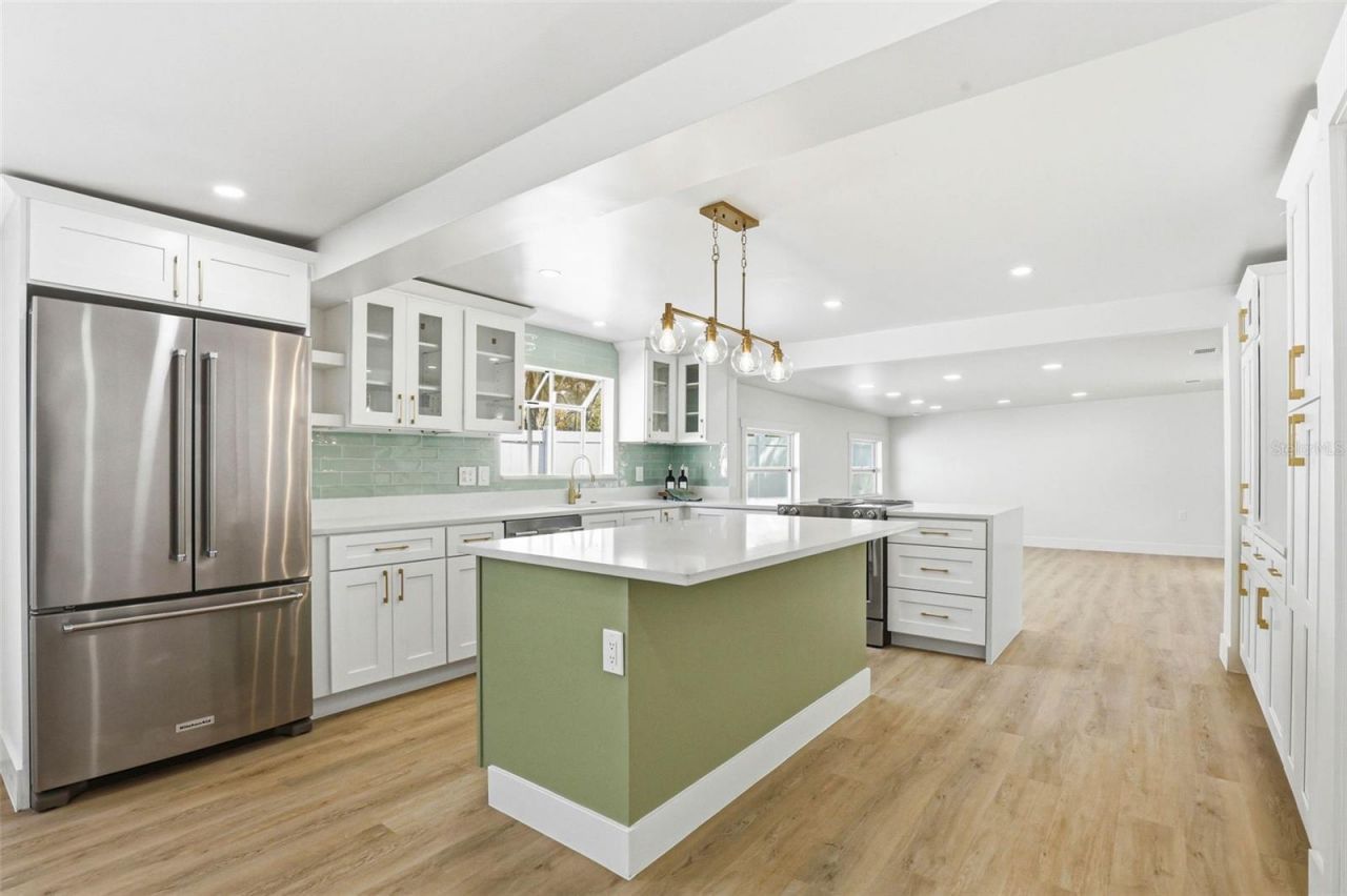 301 81st Avenue Ne, Saint Petersburg, FL 33702 Photo