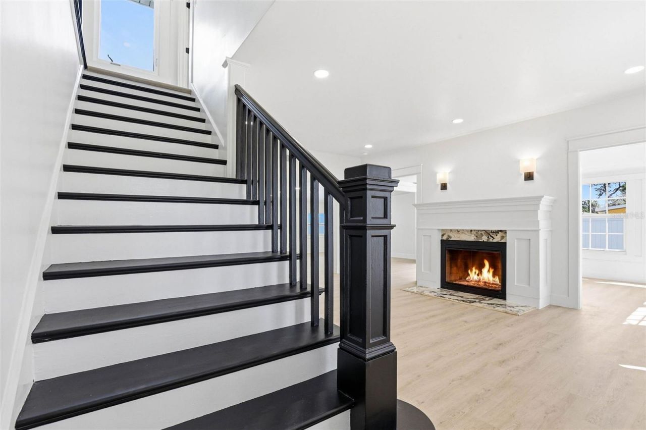 301 81st Avenue Ne, Saint Petersburg, FL 33702 Photo